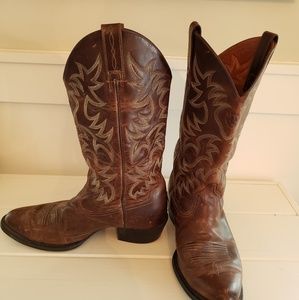 Mens Ariat heritage brown leather cowboy boots